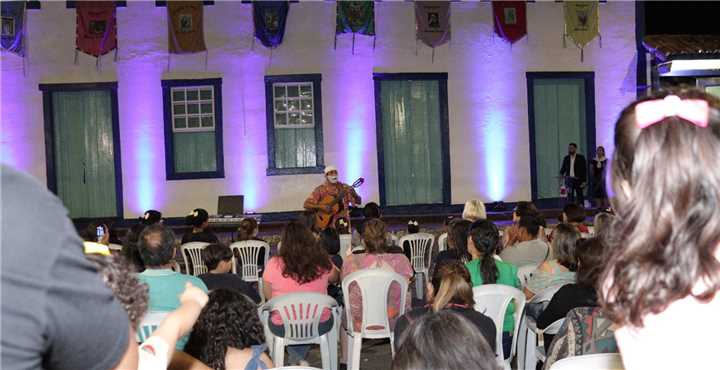 reabertura casarao